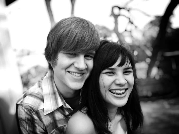 Conheça os 6 indicadores que aproximam casais parecidos fisicamente - Blog de Psicologia Melkberg - casais - parecidos - fisicamente - indicador - Zajonc