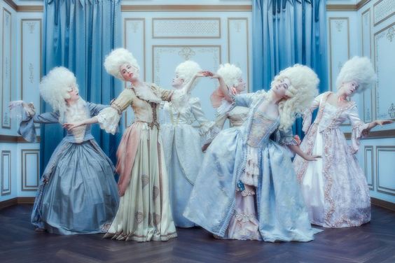 Mente e Redes Sociais - blog de psicologia Melkberg - Sociedade do Espetáculo - espetáculo - redes sociais - imagens - Guy Debord - mente - real - consumo - comportamento