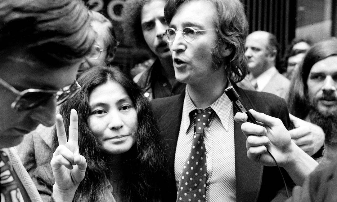 Imagine John Lennon, uma biografia resumida - parte 2 - blog de psicologia Melkberg - John Lennon - Yoko Ono - biografia resumida - Julian Lennon - vida - amor - mãe - paz - Beatles - pai - música - filho - imagine  