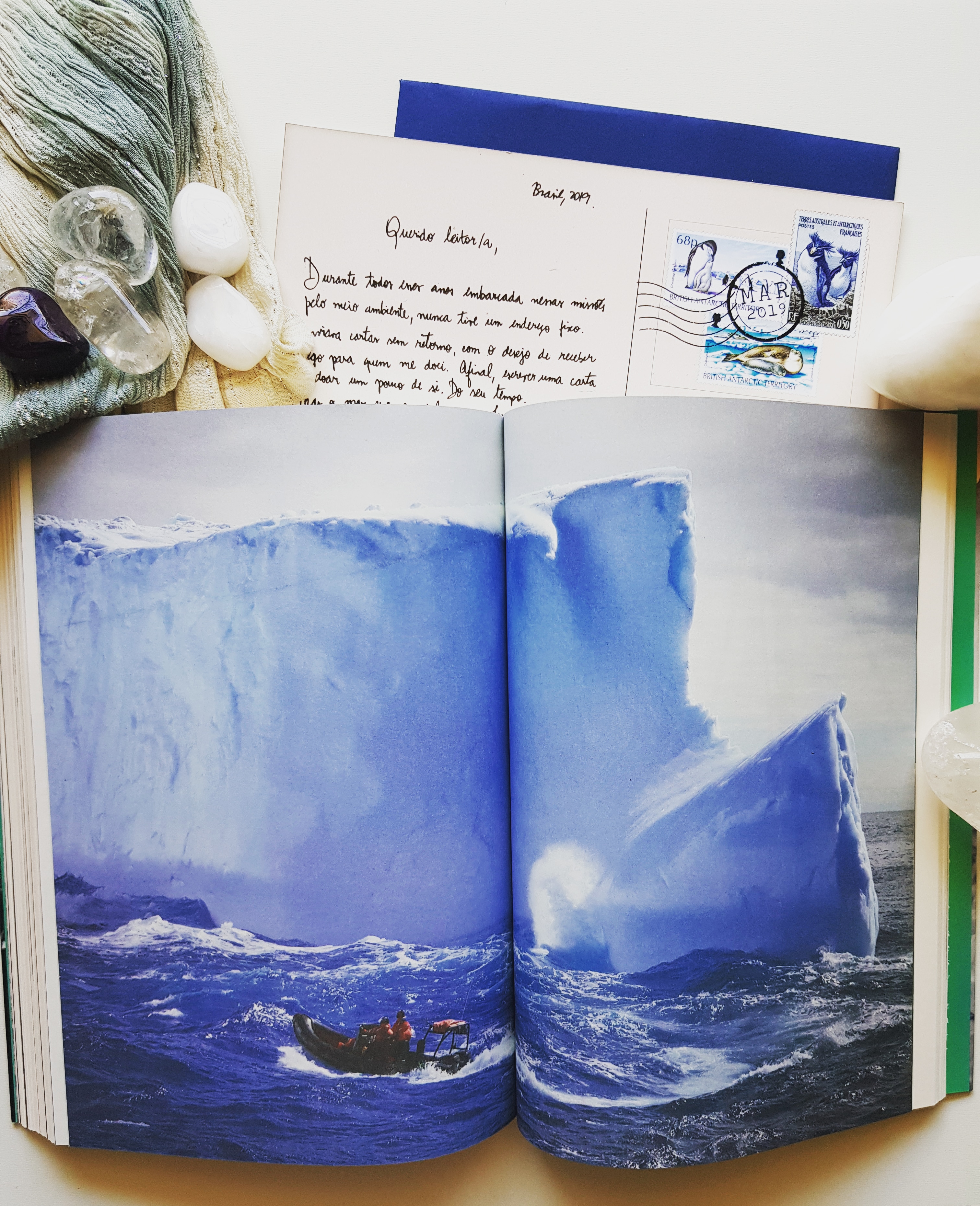 Resumo: Sete Anos em Sete Mares, de Barbara Veiga - blog de psicologia Melkberg - vida - mar - natureza - Sete Anos em Sete Mares - Barbara Veiga - jornalista - fotógrafa 