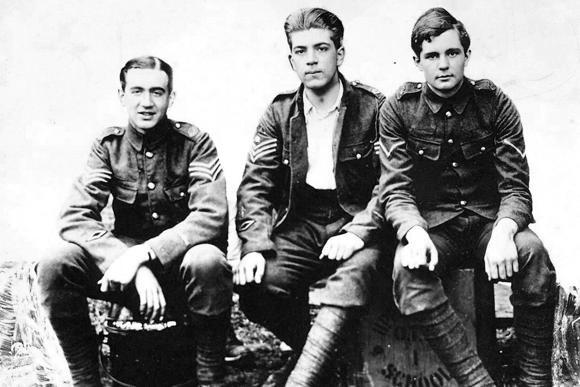 Biografia da escritora e enfermeira de guerra, Vera Brittain - blog de psicologia Melkberg - Vera Brittain - Edward Britin - guerra - Primeira Guerra Mundial - Roland Leighton - Testament of Youth - VAD - Winifred Holtby - George Catlin